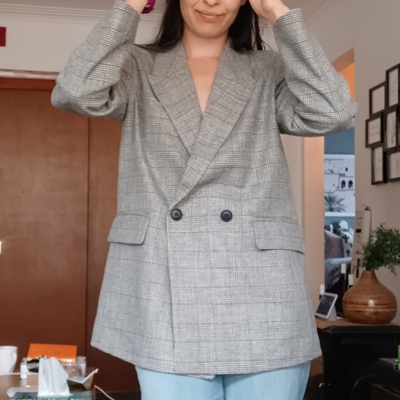 ⚡CLEAROUT SALE⚡🆕️NWT H&M Double-breasted Jacket in 'Gray/Plaid', Size Medium - Picture 5 of 14